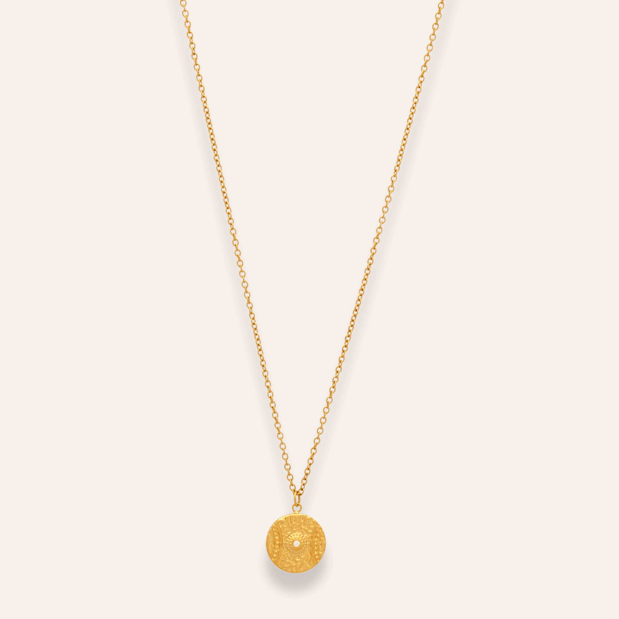 Halsband med en rund berlock