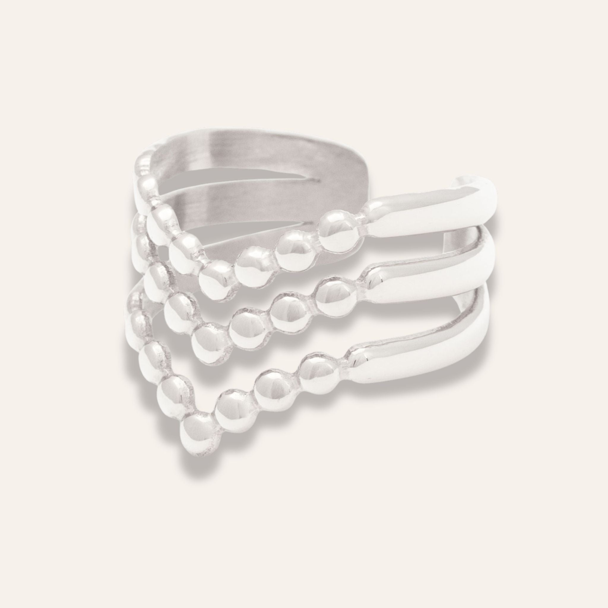 Ring golden elegant