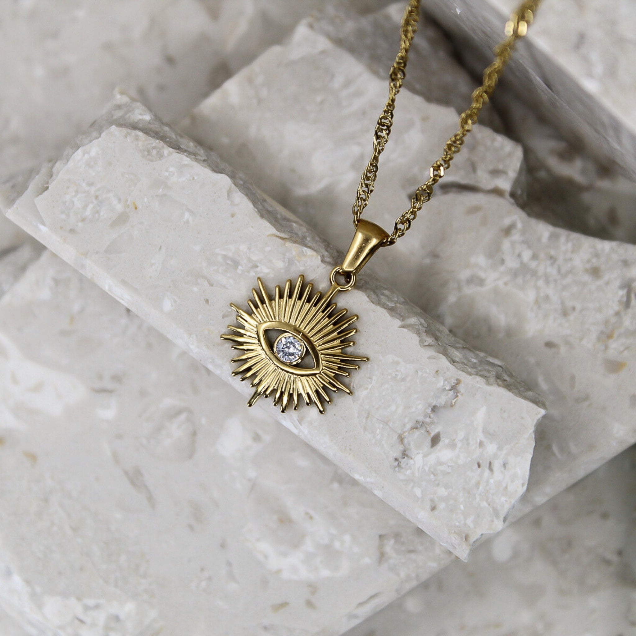 halsband med solberlock