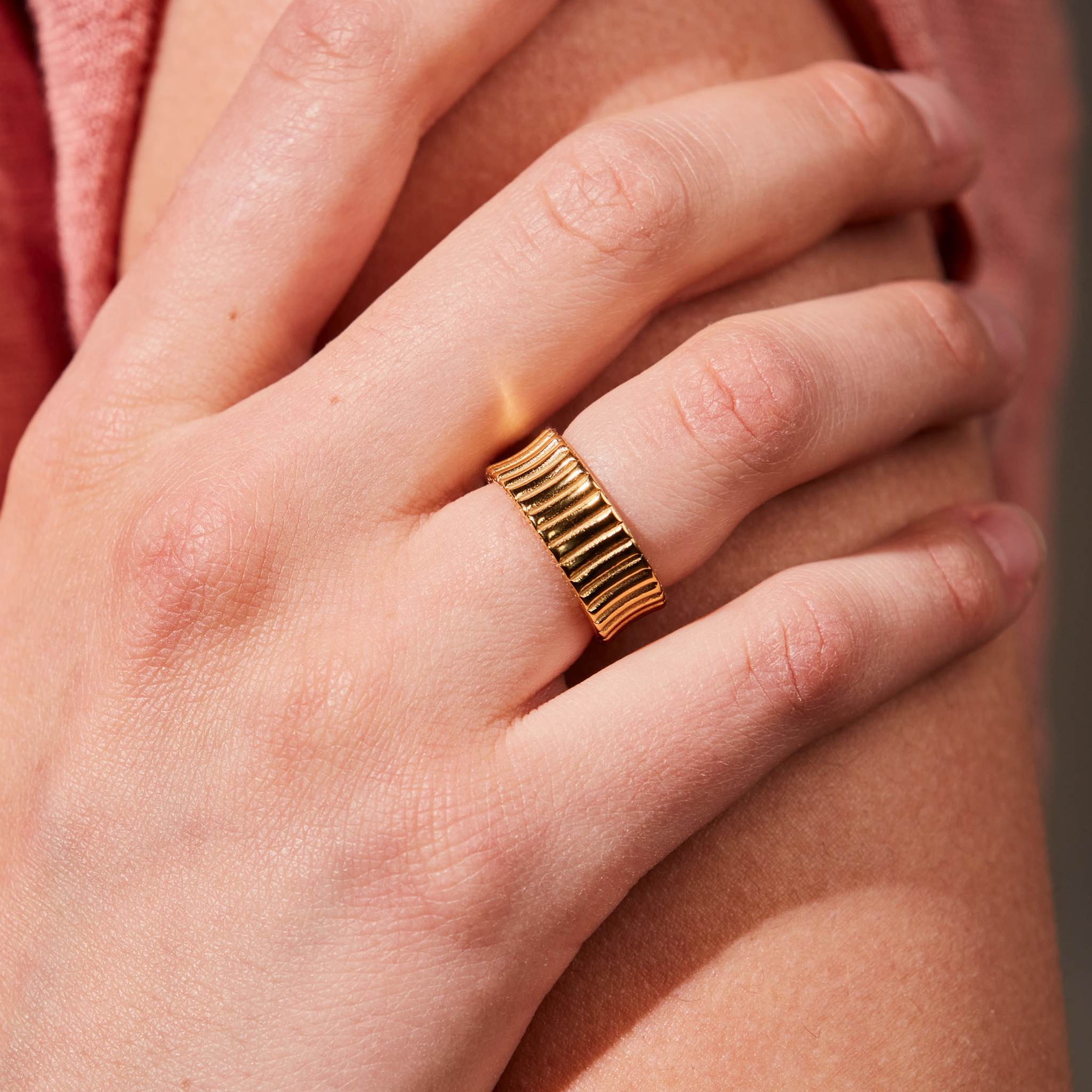 ribbad ring