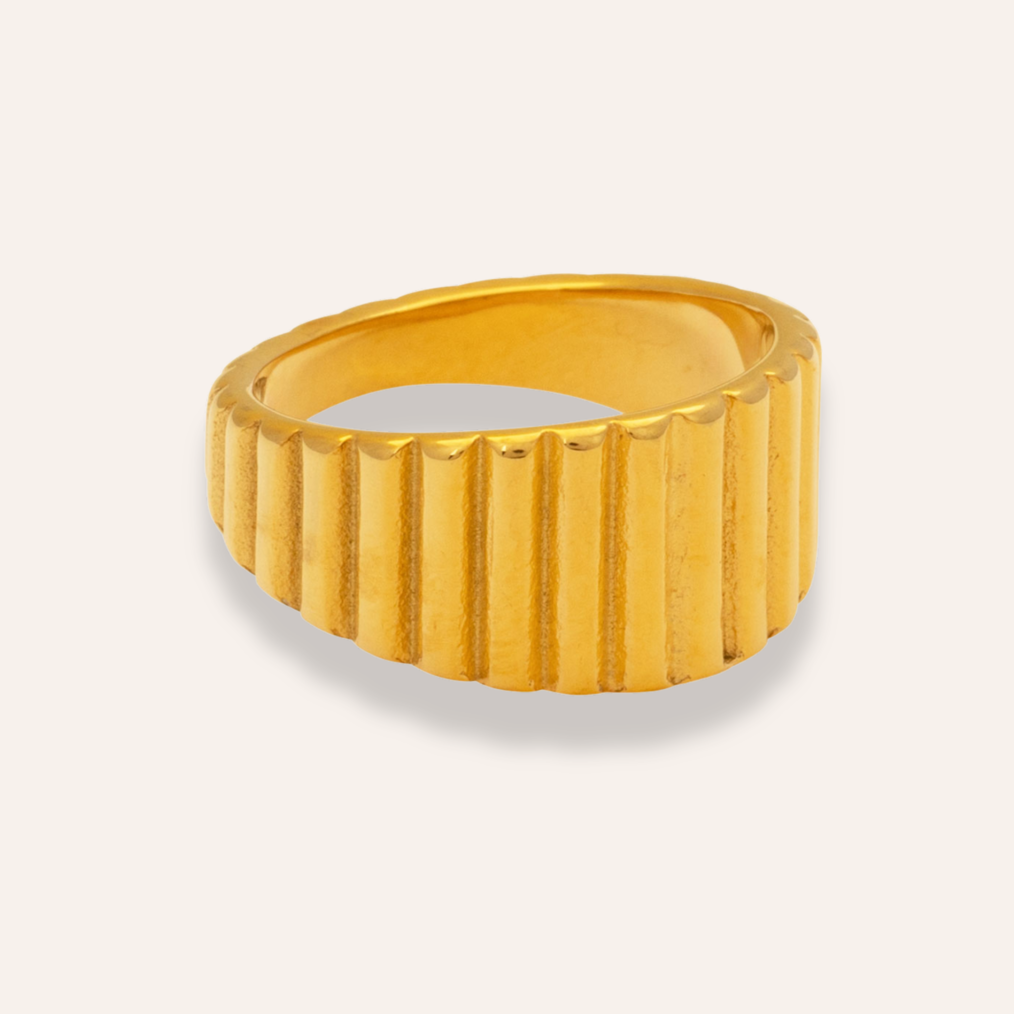 ribbad statement ring